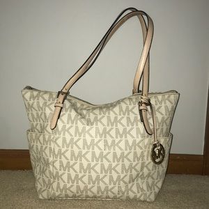 Micheal Kors Signature Tote